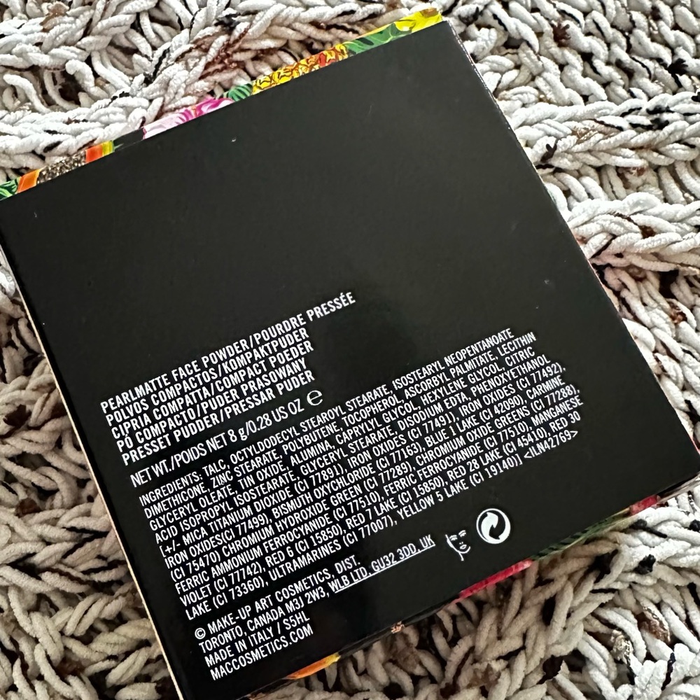 MAC Cosmetics Pearlmatte Face Powder
